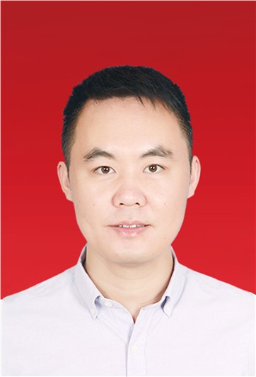 特聘領域?qū)＜?易海明