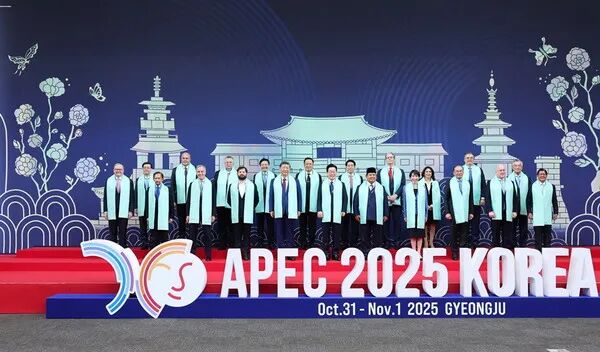 習(xí)近平APEC峰會(huì)講話：中國(guó)將全面實(shí)施碳排放總量和強(qiáng)度雙控制度