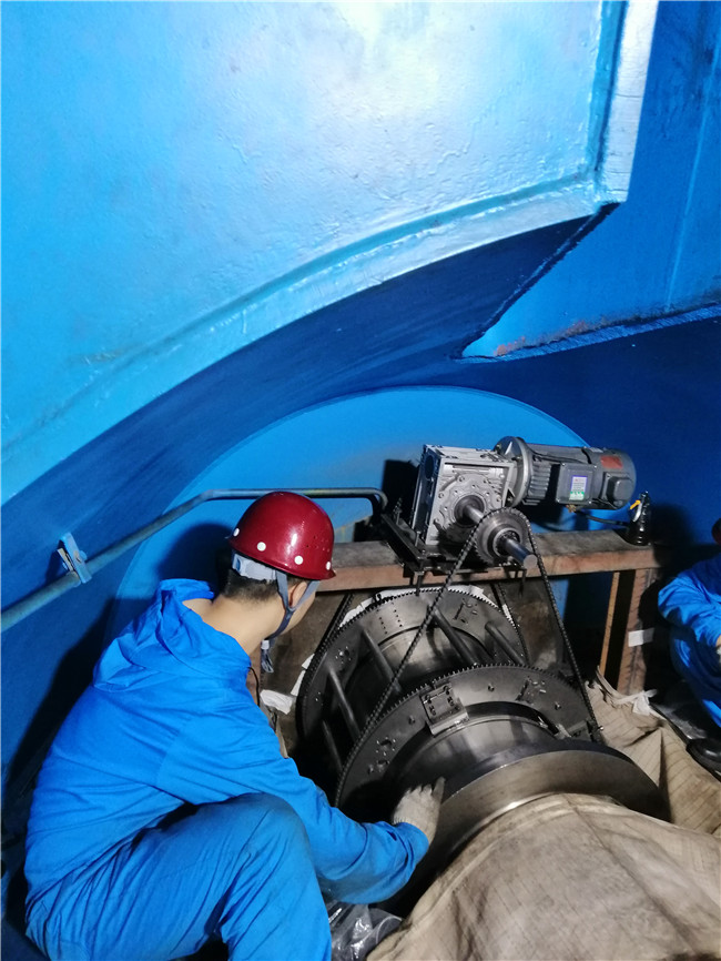 汽輪機(jī)軸頸在線機(jī)加