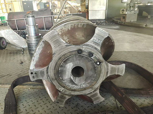 螺桿壓縮機(jī)-轉(zhuǎn)子修復(fù)-轉(zhuǎn)子修復(fù)前斷裂狀態(tài)